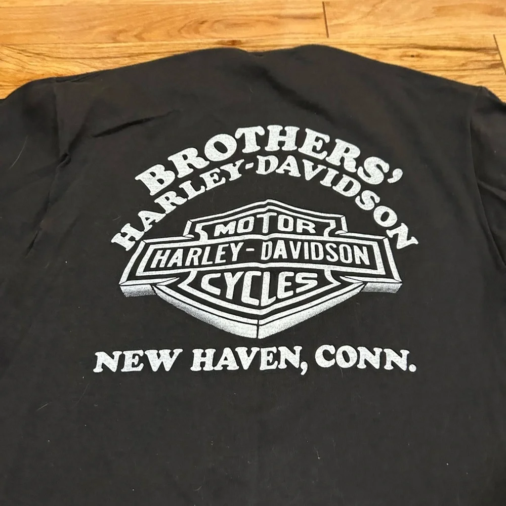 Harley-Davidson Black Tee with Motorcycle Graphic - Picture 5 of 7